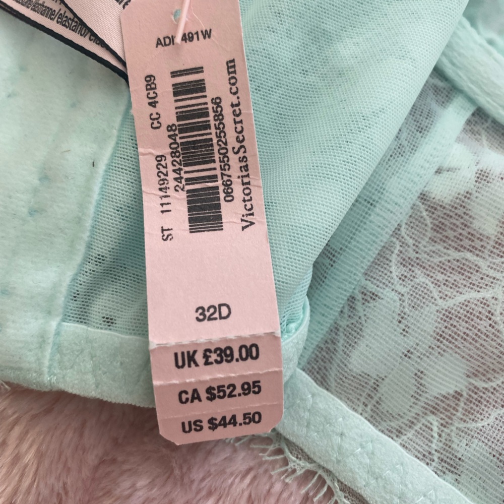 Light Blue Lace Sheer Victoria’s Secret Bra - Picture 2 of 3
